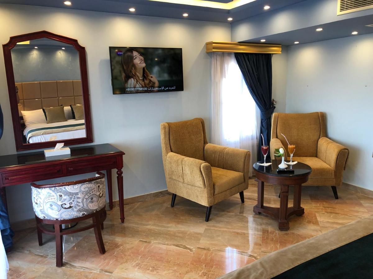Hotel Pyramids Nile Tower 3*